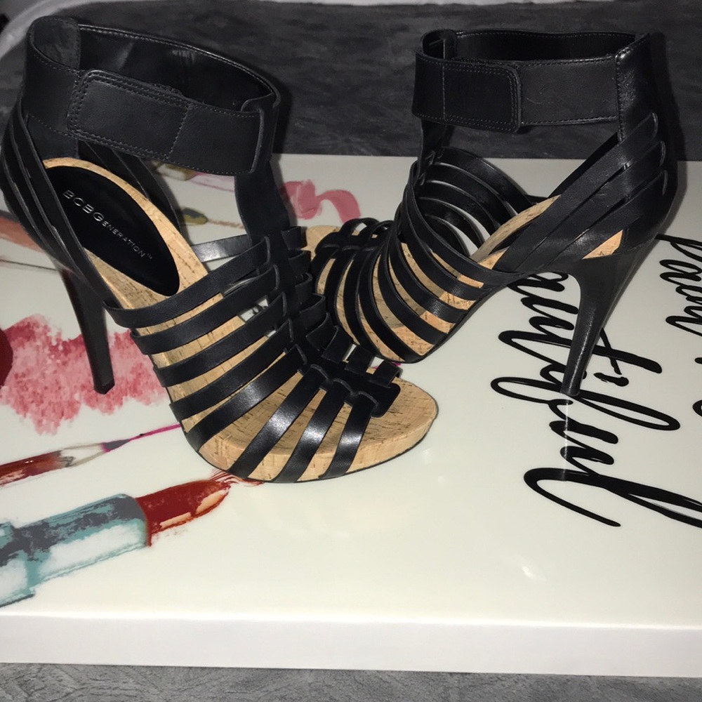 Like New BCBG - Gerri Platform Heel 10M Black